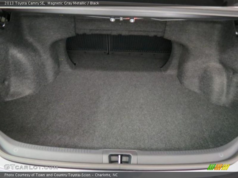 Magnetic Gray Metallic / Black 2013 Toyota Camry SE