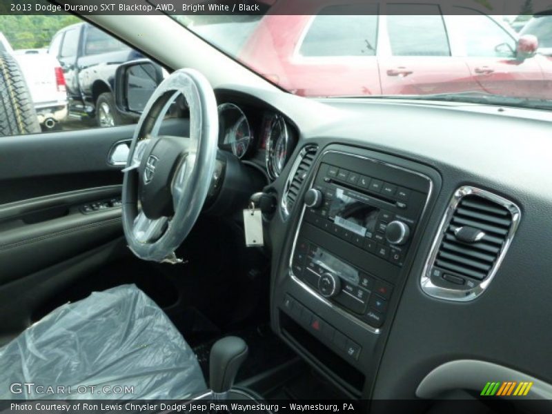 Bright White / Black 2013 Dodge Durango SXT Blacktop AWD