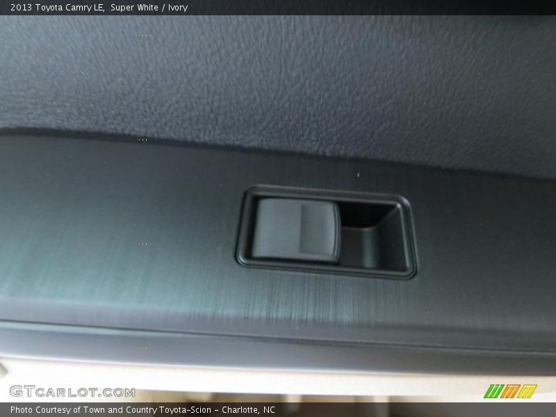 Super White / Ivory 2013 Toyota Camry LE