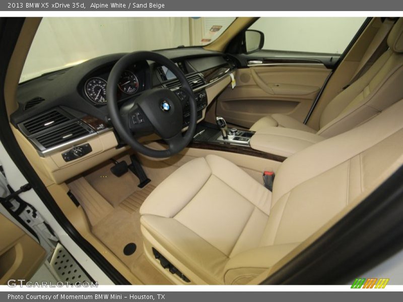 Alpine White / Sand Beige 2013 BMW X5 xDrive 35d