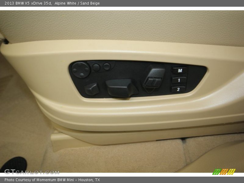 Alpine White / Sand Beige 2013 BMW X5 xDrive 35d