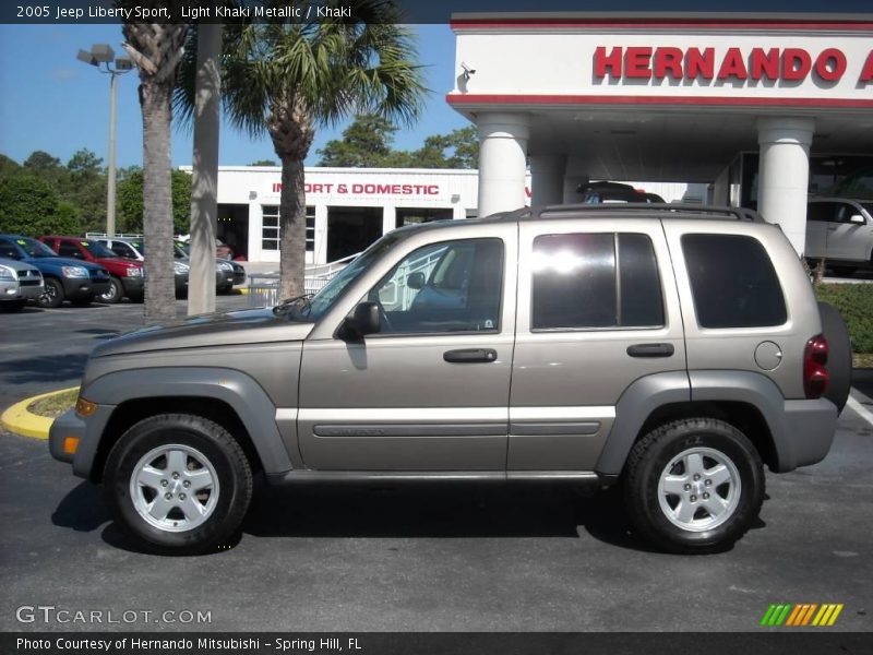 Light Khaki Metallic / Khaki 2005 Jeep Liberty Sport
