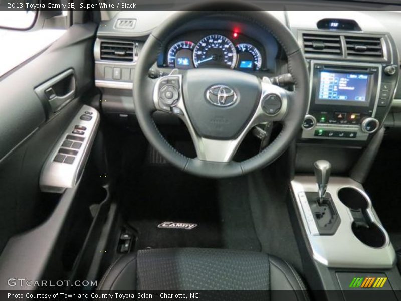 Super White / Black 2013 Toyota Camry SE