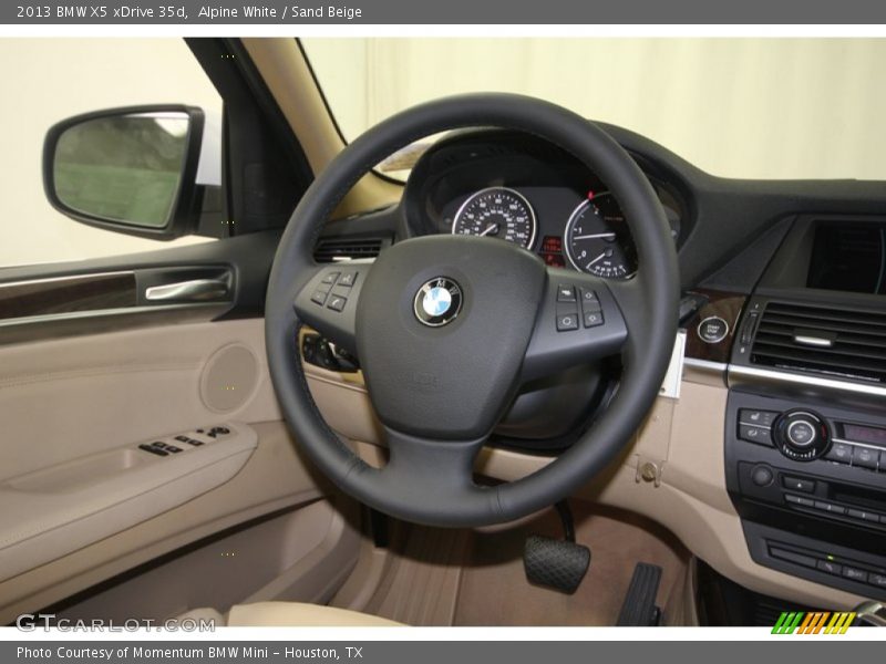 Alpine White / Sand Beige 2013 BMW X5 xDrive 35d