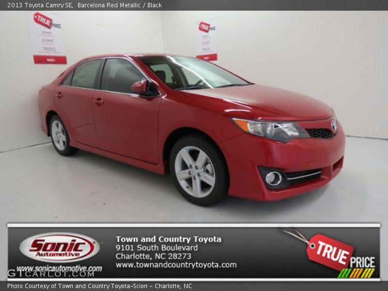 Barcelona Red Metallic / Black 2013 Toyota Camry SE