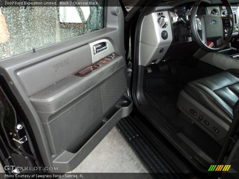 Black / Charcoal Black 2007 Ford Expedition Limited