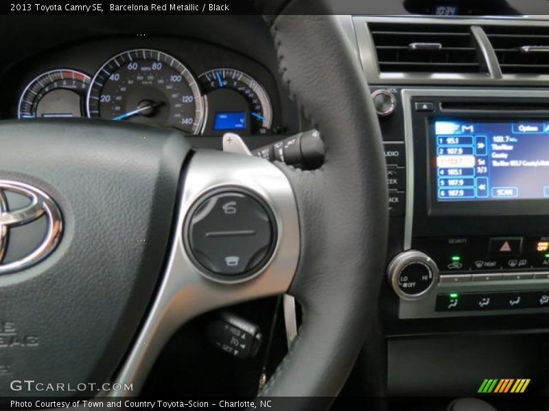 Barcelona Red Metallic / Black 2013 Toyota Camry SE