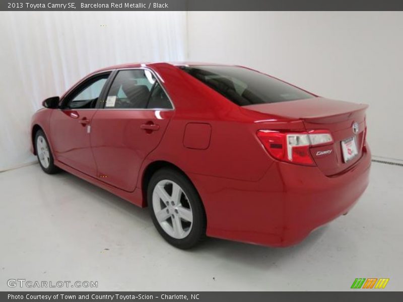Barcelona Red Metallic / Black 2013 Toyota Camry SE