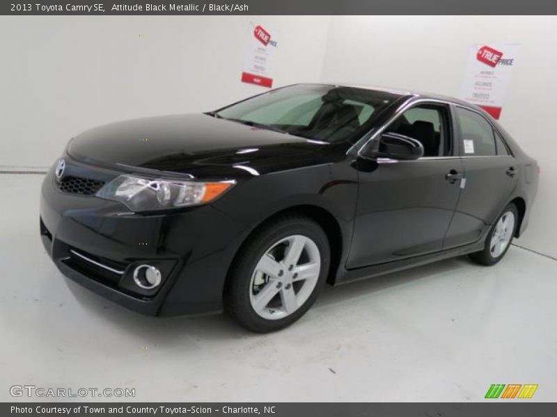 Attitude Black Metallic / Black/Ash 2013 Toyota Camry SE