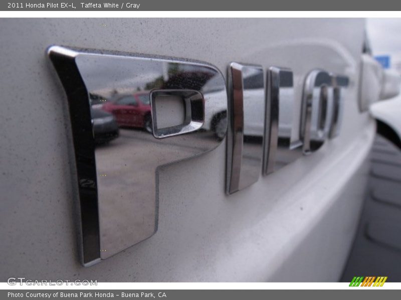 Taffeta White / Gray 2011 Honda Pilot EX-L