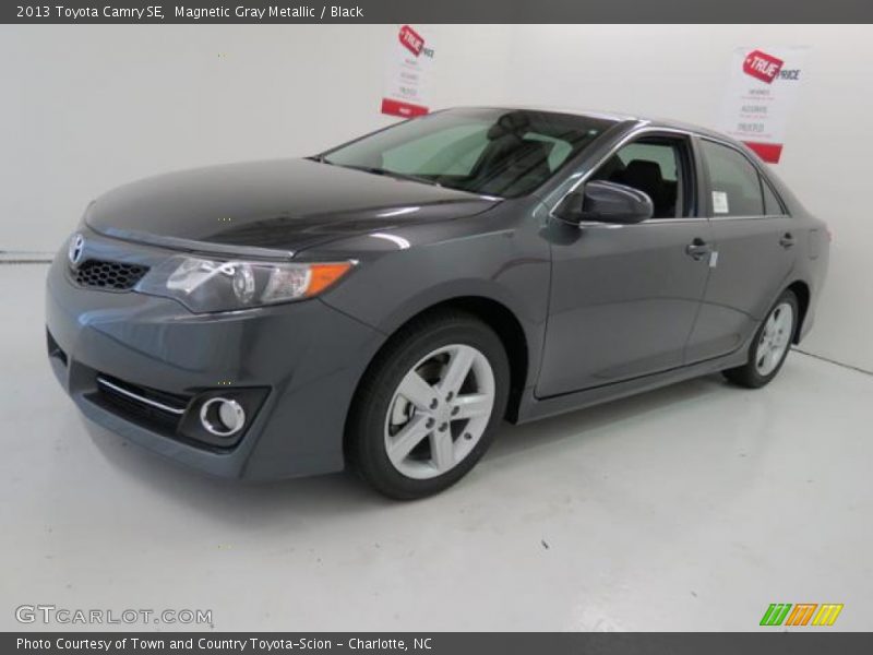 Magnetic Gray Metallic / Black 2013 Toyota Camry SE