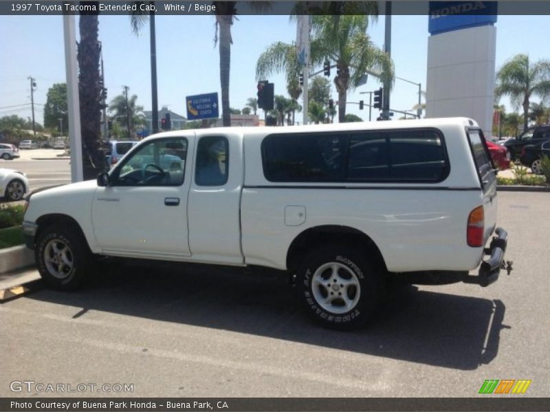 White / Beige 1997 Toyota Tacoma Extended Cab