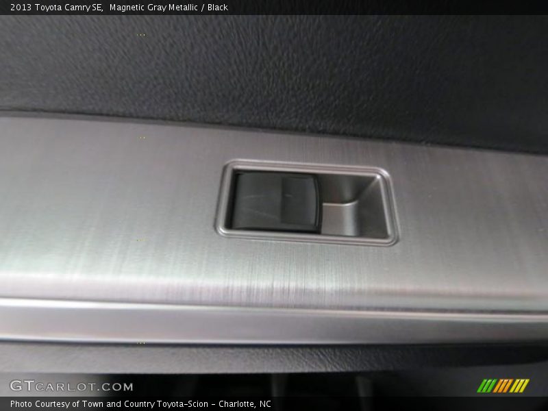 Magnetic Gray Metallic / Black 2013 Toyota Camry SE