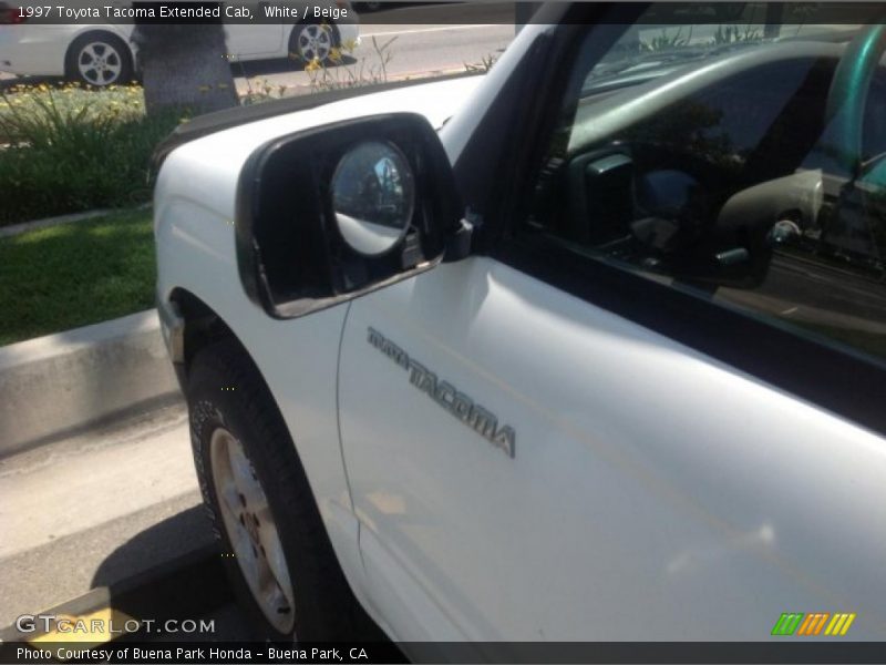 White / Beige 1997 Toyota Tacoma Extended Cab