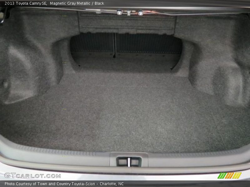 Magnetic Gray Metallic / Black 2013 Toyota Camry SE