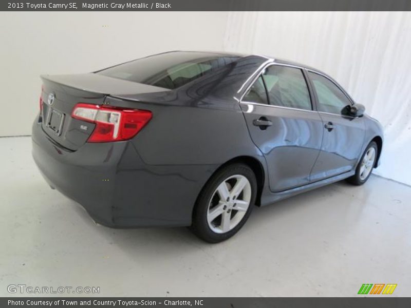 Magnetic Gray Metallic / Black 2013 Toyota Camry SE