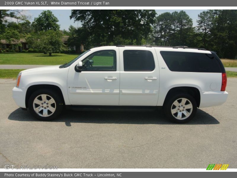 White Diamond Tricoat / Light Tan 2009 GMC Yukon XL SLT