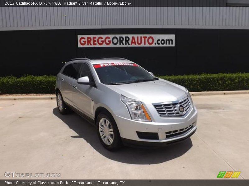 Radiant Silver Metallic / Ebony/Ebony 2013 Cadillac SRX Luxury FWD