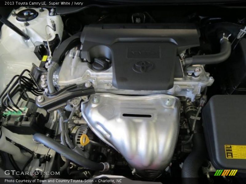 Super White / Ivory 2013 Toyota Camry LE