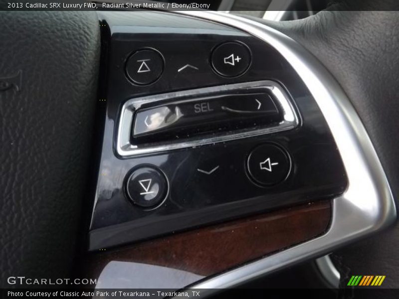 Radiant Silver Metallic / Ebony/Ebony 2013 Cadillac SRX Luxury FWD