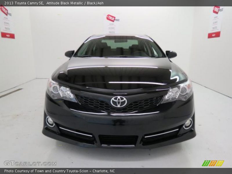 Attitude Black Metallic / Black/Ash 2013 Toyota Camry SE