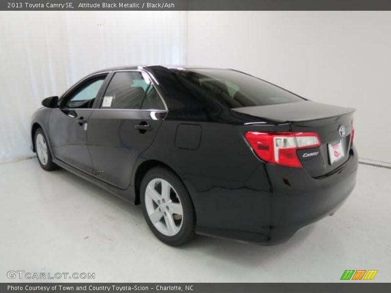 Attitude Black Metallic / Black/Ash 2013 Toyota Camry SE