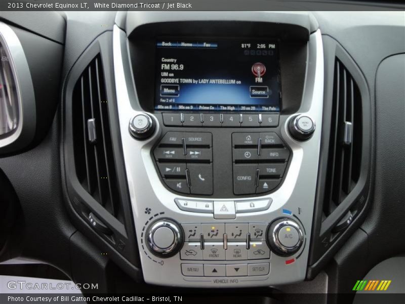 White Diamond Tricoat / Jet Black 2013 Chevrolet Equinox LT