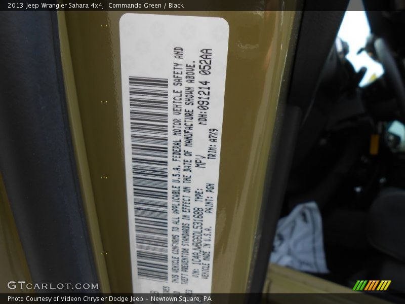 Commando Green / Black 2013 Jeep Wrangler Sahara 4x4