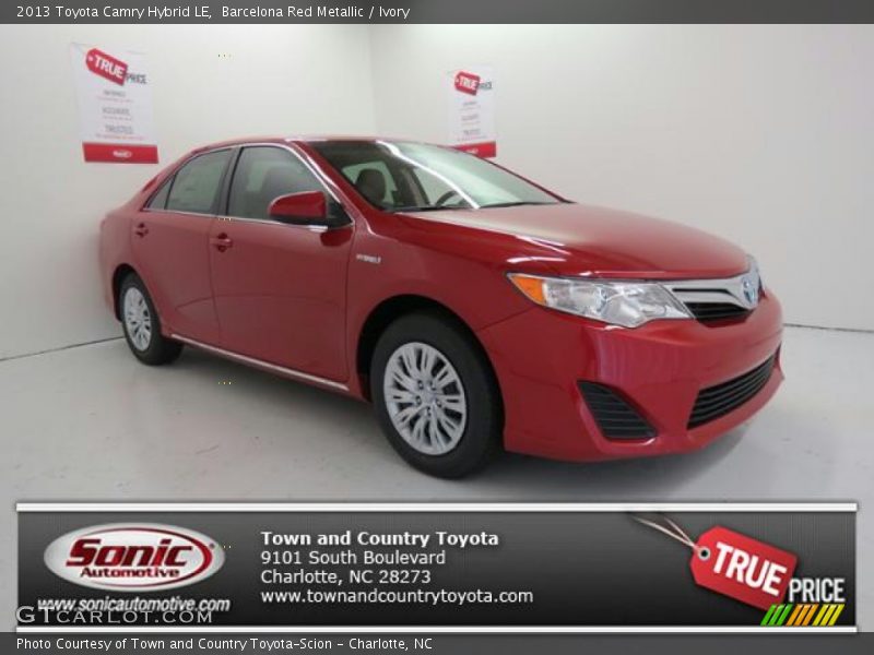 Barcelona Red Metallic / Ivory 2013 Toyota Camry Hybrid LE