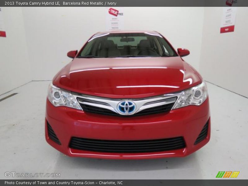 Barcelona Red Metallic / Ivory 2013 Toyota Camry Hybrid LE