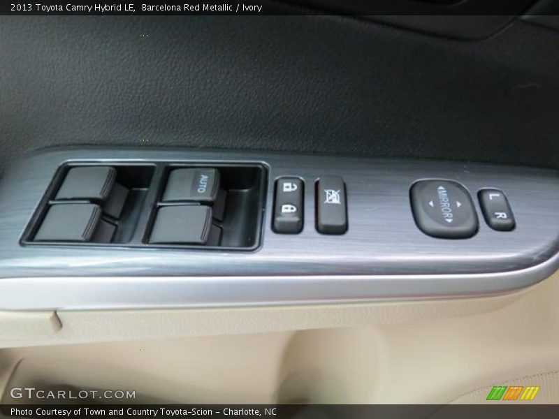 Barcelona Red Metallic / Ivory 2013 Toyota Camry Hybrid LE