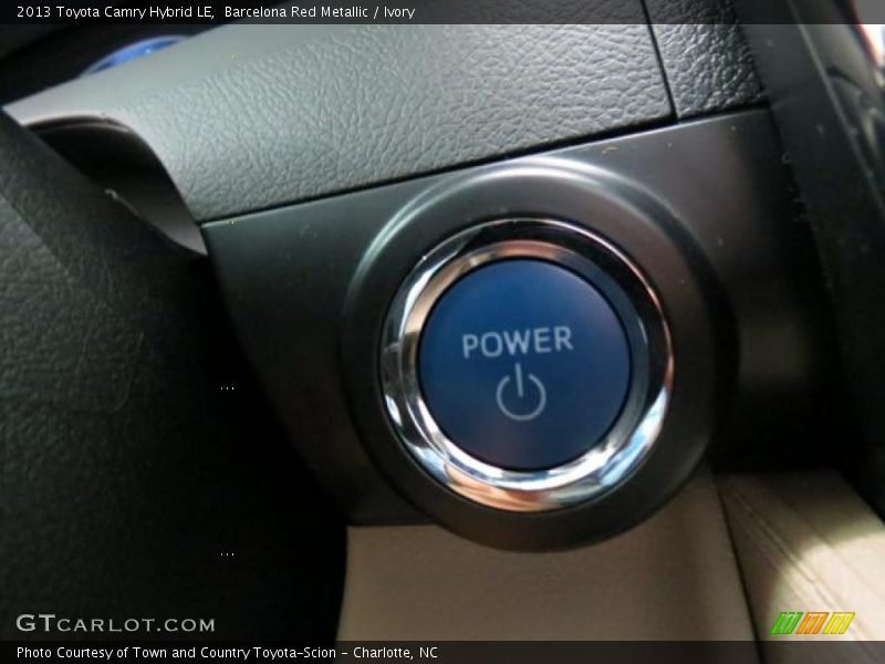 Barcelona Red Metallic / Ivory 2013 Toyota Camry Hybrid LE