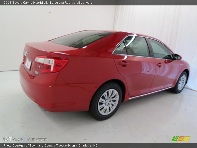 Barcelona Red Metallic / Ivory 2013 Toyota Camry Hybrid LE