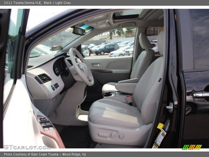 Black / Light Gray 2011 Toyota Sienna XLE