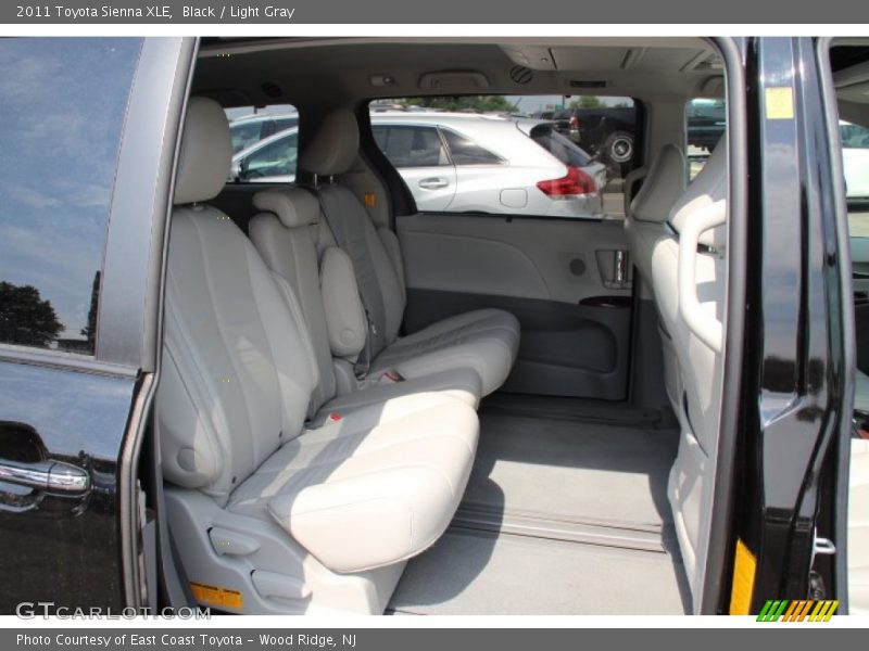 Black / Light Gray 2011 Toyota Sienna XLE