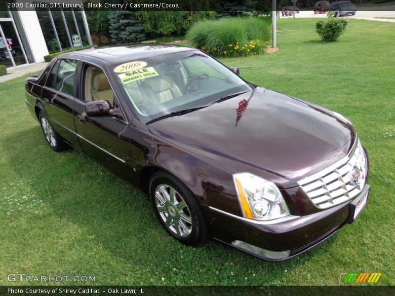 Front 3/4 View of 2008 DTS Luxury