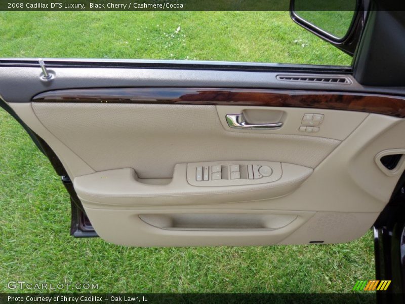 Door Panel of 2008 DTS Luxury
