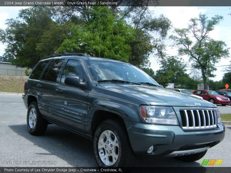 Onyx Green Pearl / Sandstone 2004 Jeep Grand Cherokee Laredo