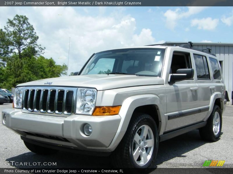 Bright Silver Metallic / Dark Khaki/Light Graystone 2007 Jeep Commander Sport