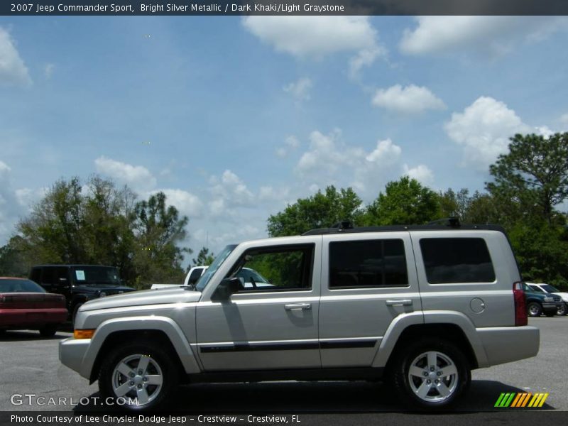 Bright Silver Metallic / Dark Khaki/Light Graystone 2007 Jeep Commander Sport