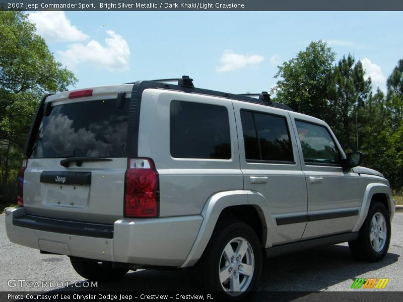 Bright Silver Metallic / Dark Khaki/Light Graystone 2007 Jeep Commander Sport