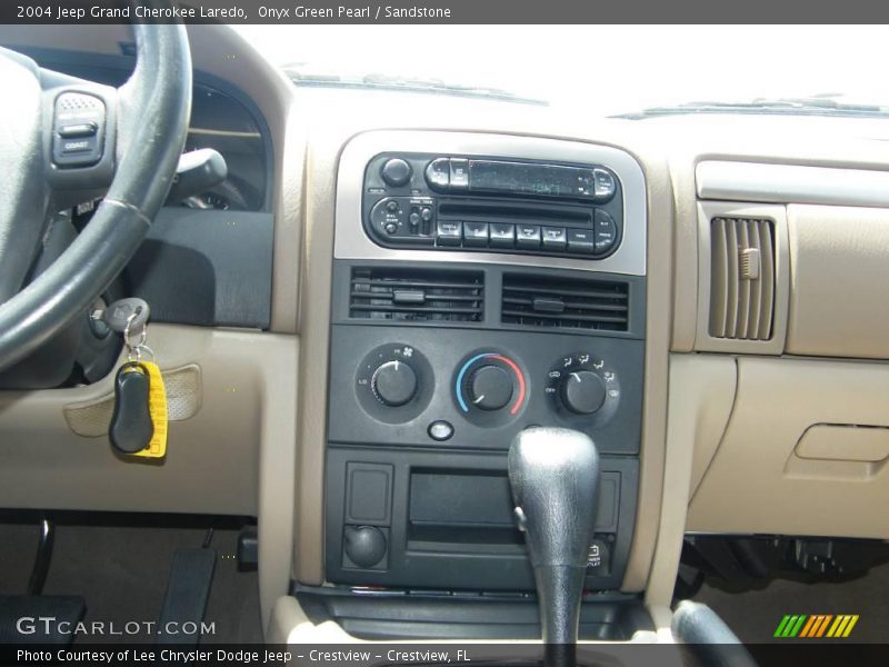 Onyx Green Pearl / Sandstone 2004 Jeep Grand Cherokee Laredo