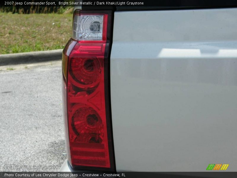 Bright Silver Metallic / Dark Khaki/Light Graystone 2007 Jeep Commander Sport