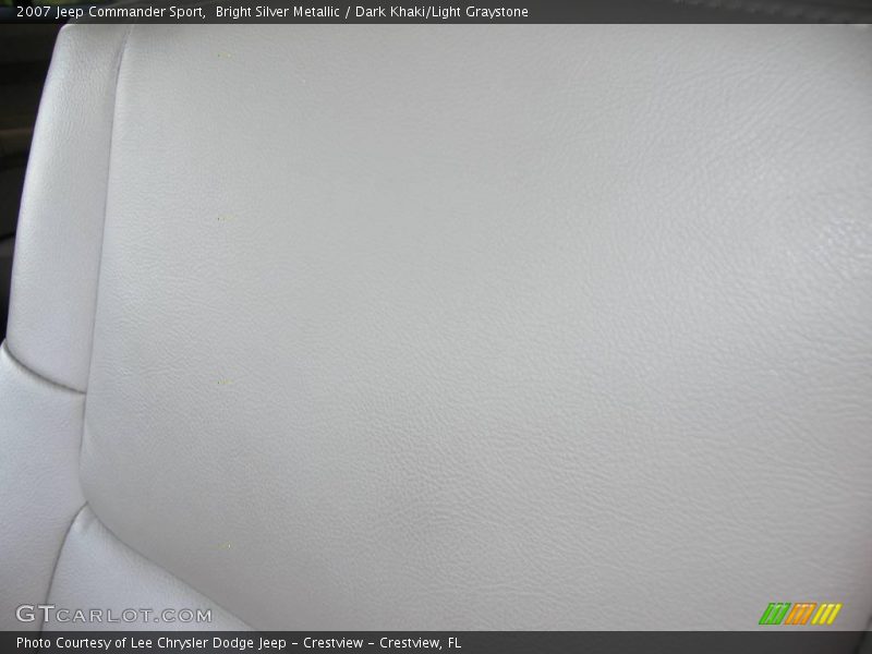 Bright Silver Metallic / Dark Khaki/Light Graystone 2007 Jeep Commander Sport