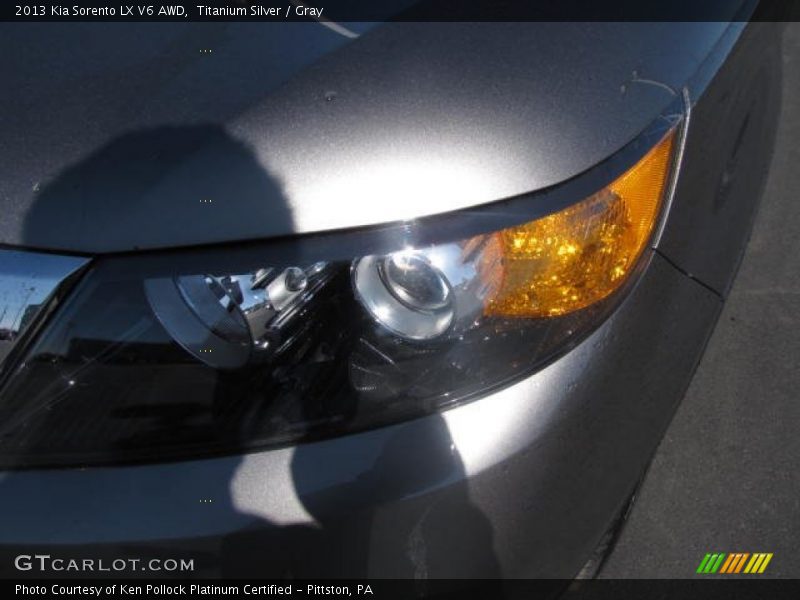 Titanium Silver / Gray 2013 Kia Sorento LX V6 AWD