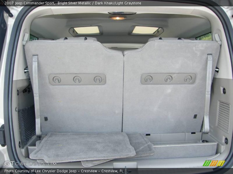 Bright Silver Metallic / Dark Khaki/Light Graystone 2007 Jeep Commander Sport