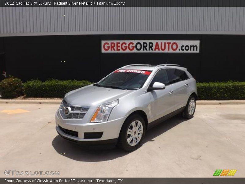 Radiant Silver Metallic / Titanium/Ebony 2012 Cadillac SRX Luxury