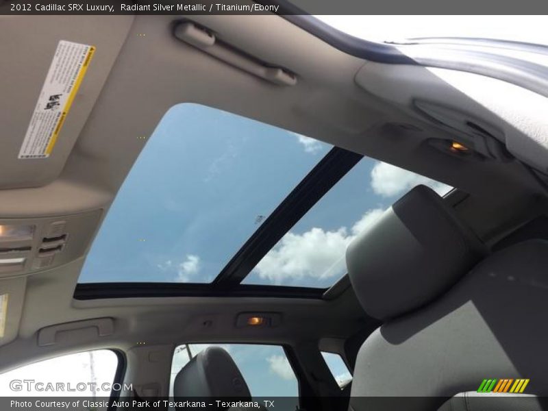 Radiant Silver Metallic / Titanium/Ebony 2012 Cadillac SRX Luxury