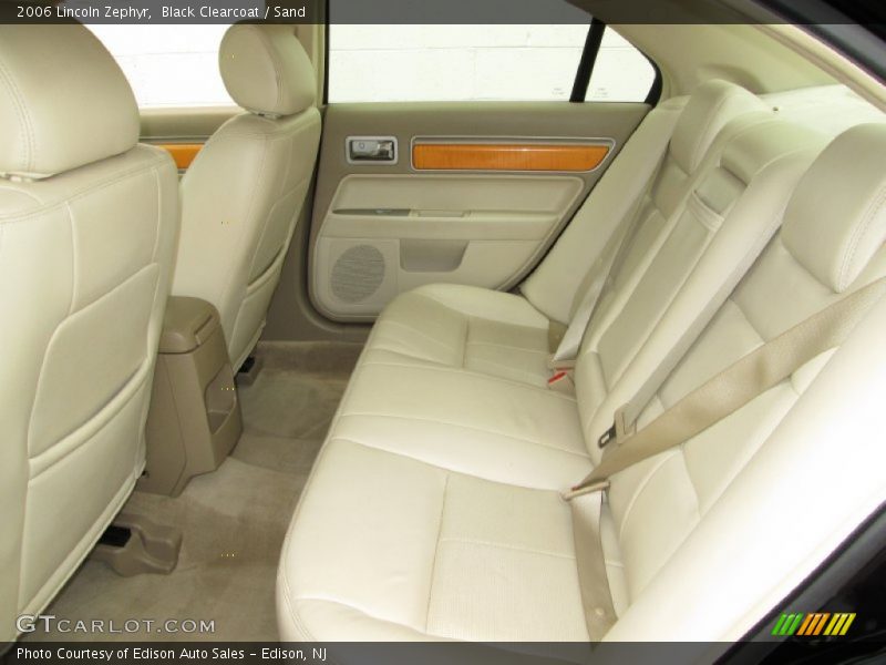 Black Clearcoat / Sand 2006 Lincoln Zephyr