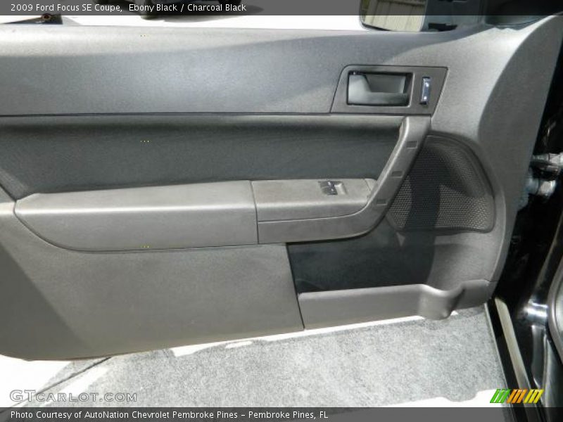 Ebony Black / Charcoal Black 2009 Ford Focus SE Coupe